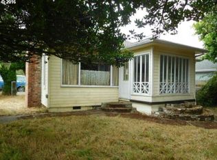 1385 Lakeshore Dr, Coos Bay, OR 97420