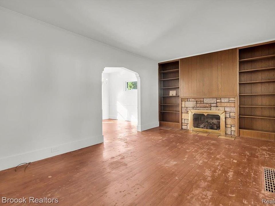 1218 Longfellow Ave, photo 3