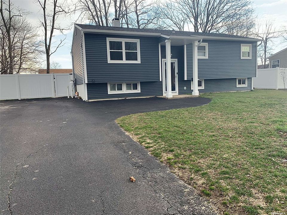 1st image of 3117 Gull Ave