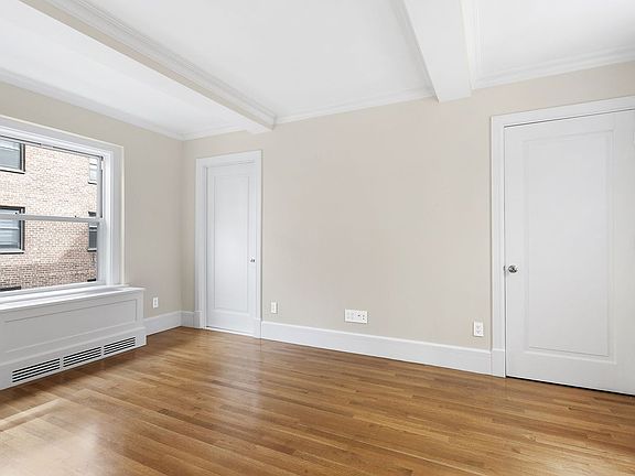 4th image of 167 E 82nd St #4D