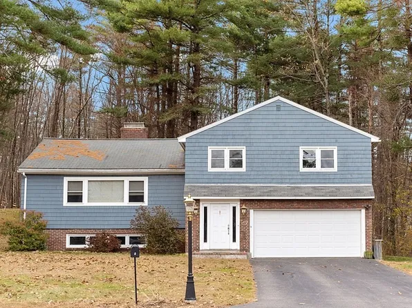 9 Kitchener Rd, Sterling, MA 01564