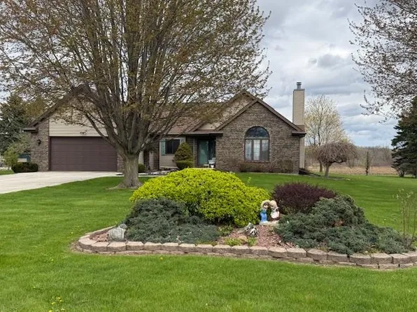N8901 County Road G St, Saint Cloud, WI 53079