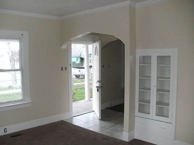 2nd image of 1370 W Pacific Ave