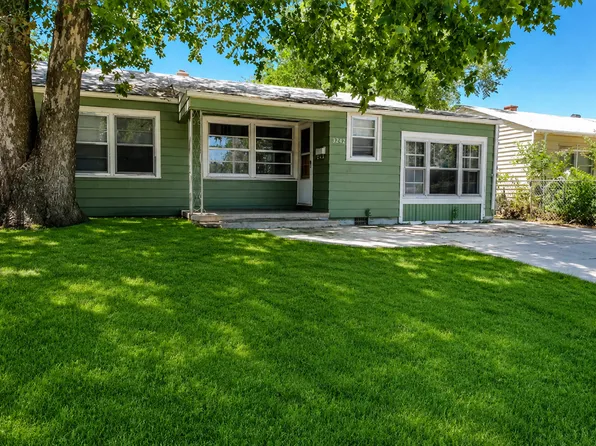 2527 S Hydraulic St, Wichita, KS 67216