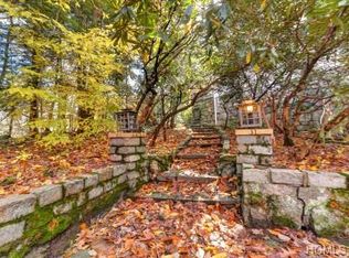 45 Eagle Valley Rd, Sloatsburg, NY 10974