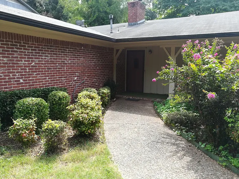 5604 Gordon Ln — Photo 5