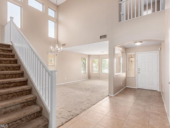 4th image of 1938 N Wildflower Ln