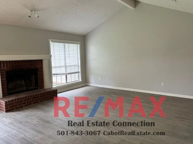 29 Applewood Dr — Photo 4