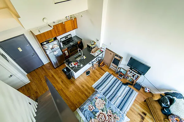 Rented by Nooklyn NYC LLC | media 23