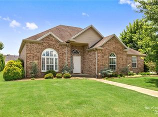 3207 Mimosa Way, Bentonville, AR 72712