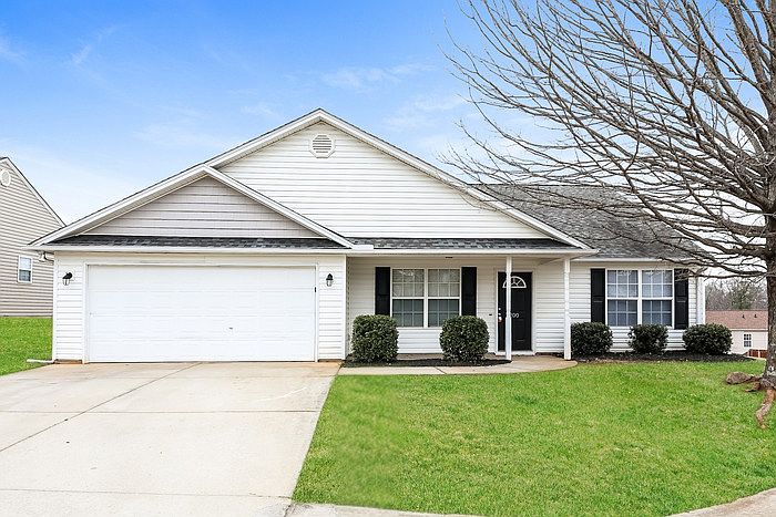 1st image of 200 Crescent Creek Ct