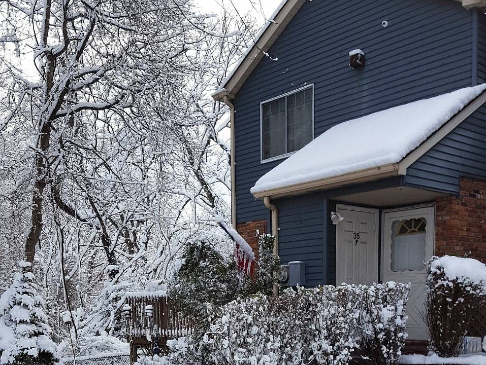 1st image of 35 Franklin Ln