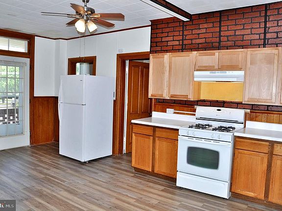 5th image of 33 W Forrest Ave