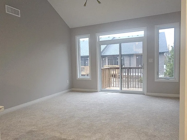 264 Blair Rd W #10 — Photo 17