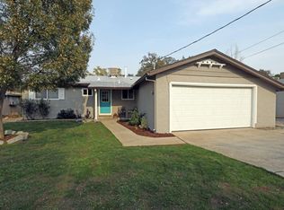 1316 Riviera Dr, Redding, CA 96001