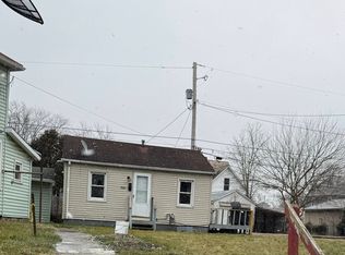 758 Dryden Rd, Zanesville, OH 43701