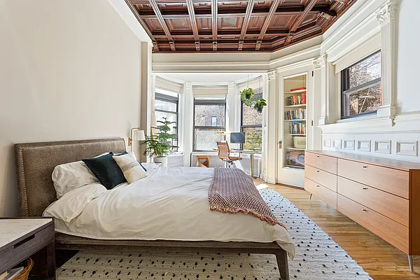 Sold by Compass | media 17