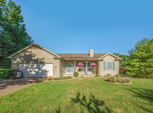 58642 46th St, Lawrence, MI 49064