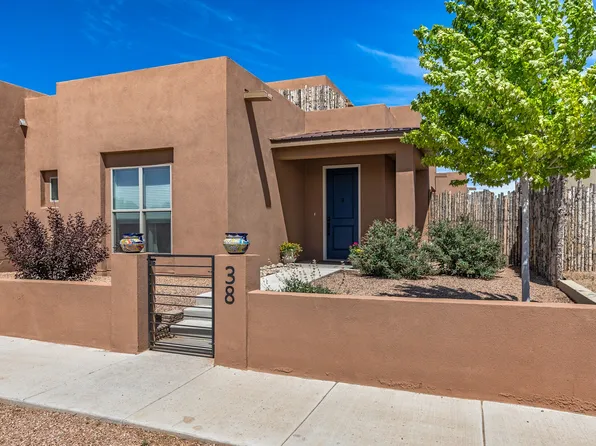 38 Blue Feather Rd, Santa Fe, NM 87508