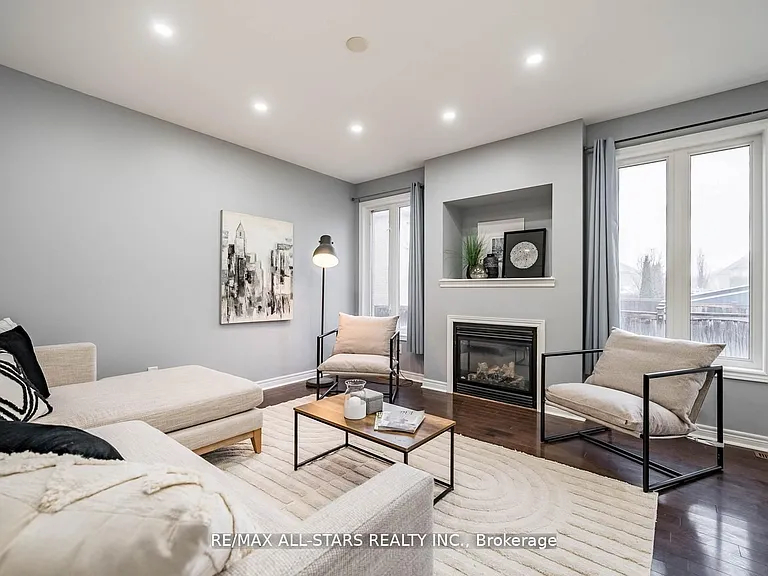 138 Yakefarm Blvd — Photo 11