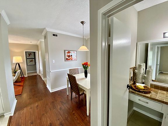 3rd image of 12166 Metric Blvd APT 383
