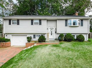 11 Hazel St, South Windsor, CT 06074