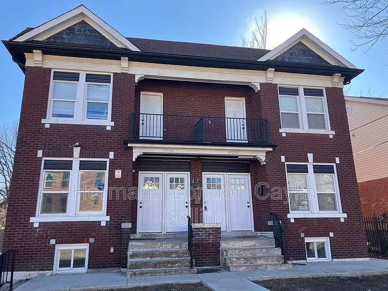 5832-5834 Etzel Ave #5834-1F — Photo 1