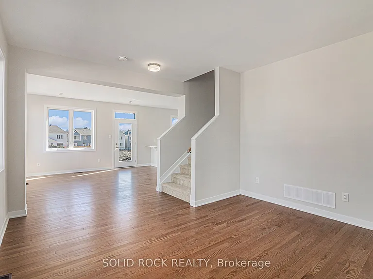 208 Beebalm Cres — Photo 5