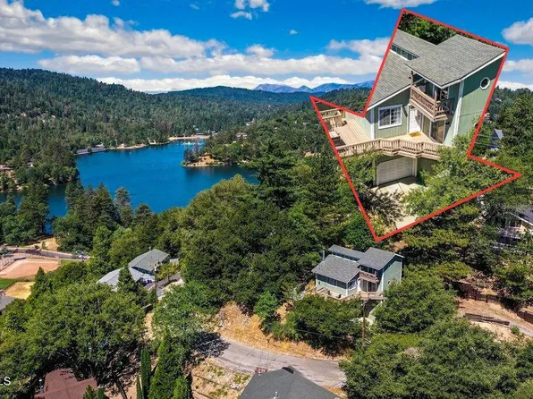 455 Delle Dr, Crestline, CA 92325