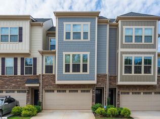 9 Questover Dr, Greenville, SC 29607