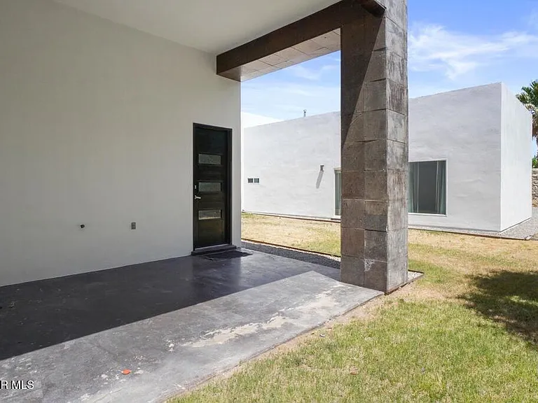 6324 Via Serena Dr — Photo 7