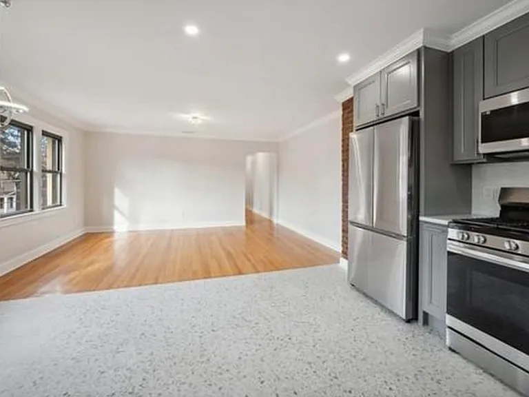 504 Ashford Ave #2W — Photo 4