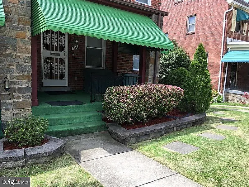 728 Quackenbos St NW photo 1