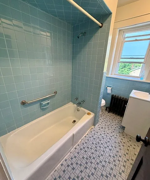 218 Hastings St #2 — Photo 11