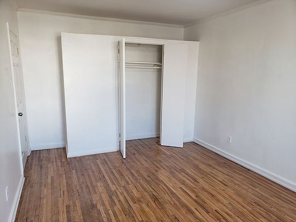 4th image of 938 E 96th St #3