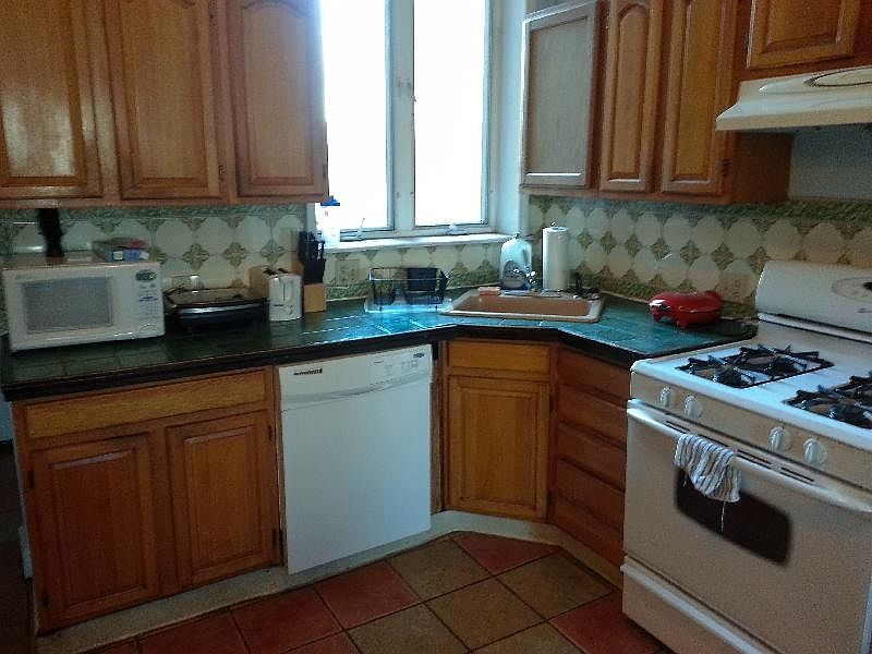 1st image of 500 Harvard St