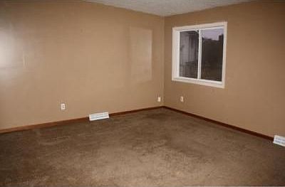 5th image of 12074 Wintergreen St NW