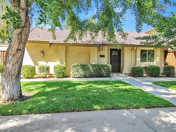 3rd image of 947 Sylvan Meadows Dr
