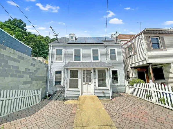 58 Chestnut St, Weehawken, NJ 07086