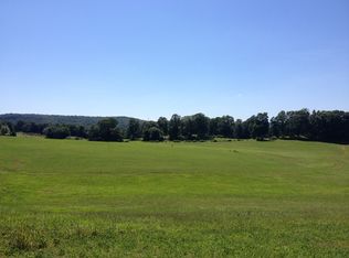 51 Wimler Ln, Guilford, CT 06437