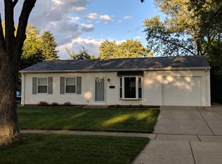 209 Mayfield Dr, Streamwood, IL 60107