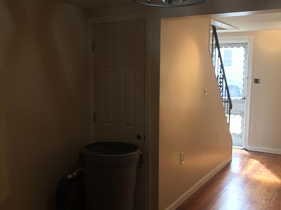 5th image of 110 Adeline St