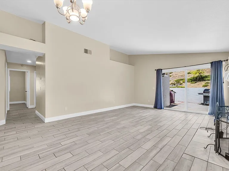501 Roosevelt St — Photo 27