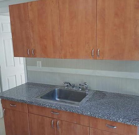 5th image of 10622 NW 6th Ave
