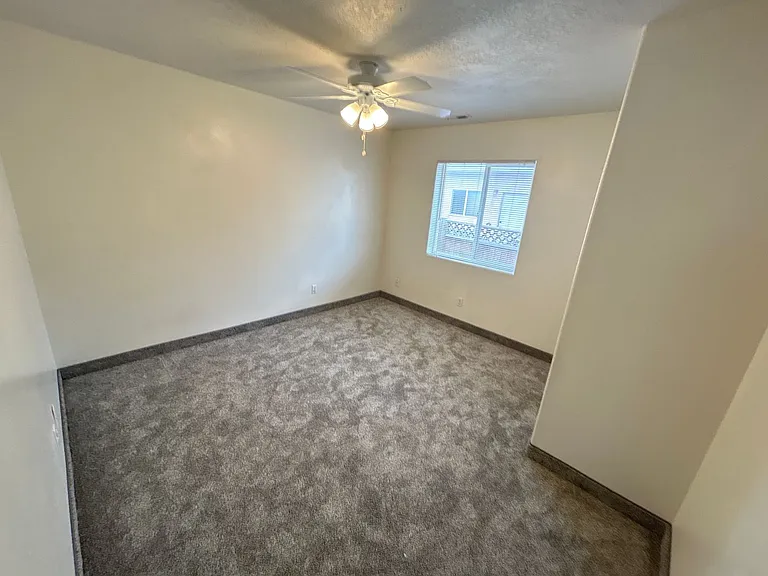 1469 N Cedar Blvd — Photo 4