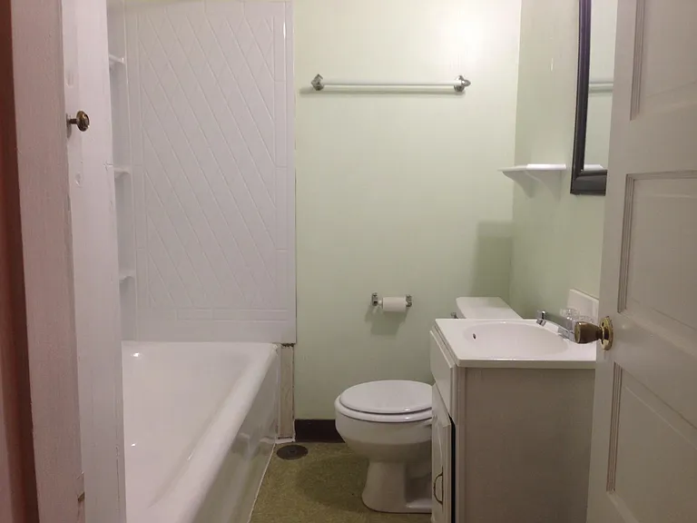 2348 Hill St — Photo 6