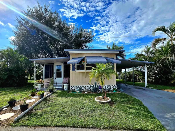128 Lucerne Ave, North Fort Myers, FL 33903