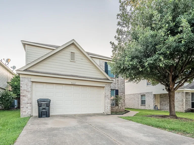 5007 Oak Stand Ct — Photo 1