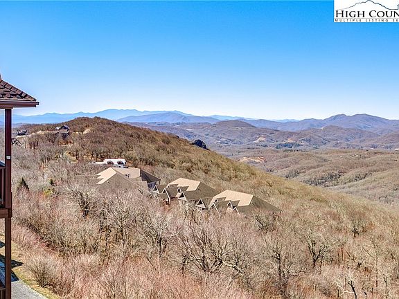 4th image of 649 Craggy Pointe #20C