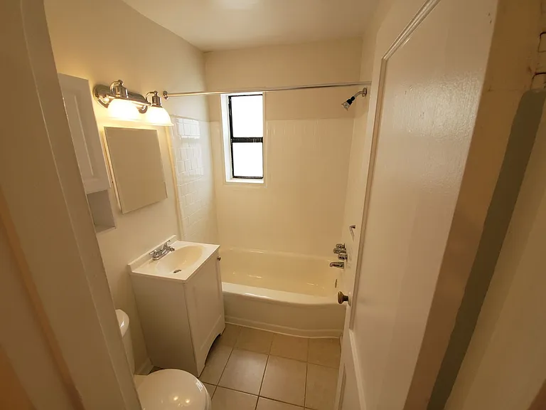 1215 N Quinn Street — Photo 34